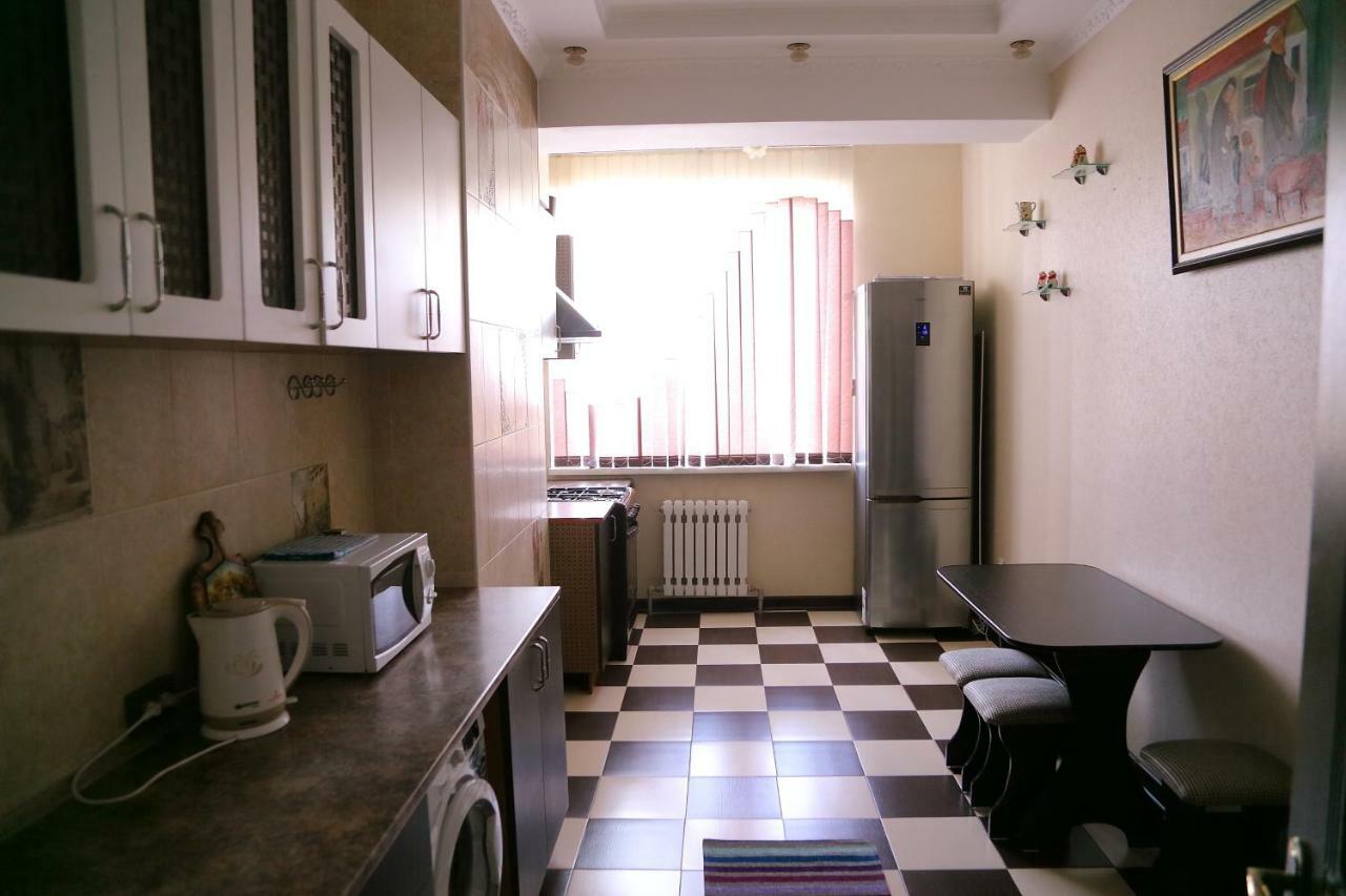 Comfort Apartment Bishkek Exterior photo
