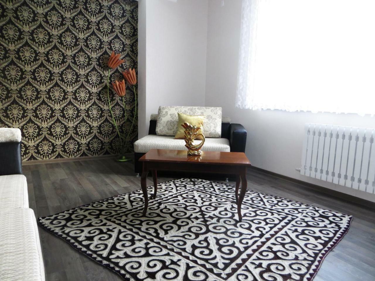 Comfort Apartment Bishkek Exterior photo